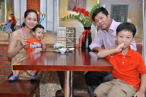 Tổ ấm của Mai Phương và ông xã có thêm hai con trai kháu khỉnh.