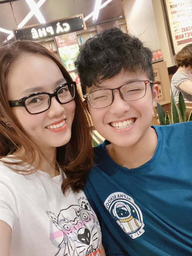 Ngọc Hà ngày càng thân thiết với Tít và mối quan hệ của hai cô cháu được mẹ Thảo Vân rất ủng hộ.