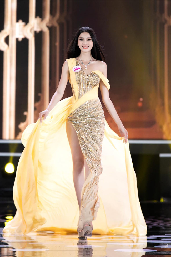 Ngọc Thảo đã nuôi mơ ước thi Hoa hậu Việt Nam từ lâu nên cô âm thầm làm thêm nghề mẫu để dành tiền tự lo chi phí tham gia cuộc thi.