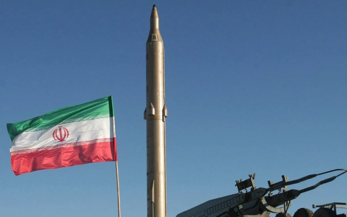 Hiện nay, căng thẳng giữa Mỹ và quốc gia Trung Đông này vẫn là rất căng thẳng, khi Iran vẫn cố chấp đẩy mạnh phát triển chương trình hạt nhân của nước này.