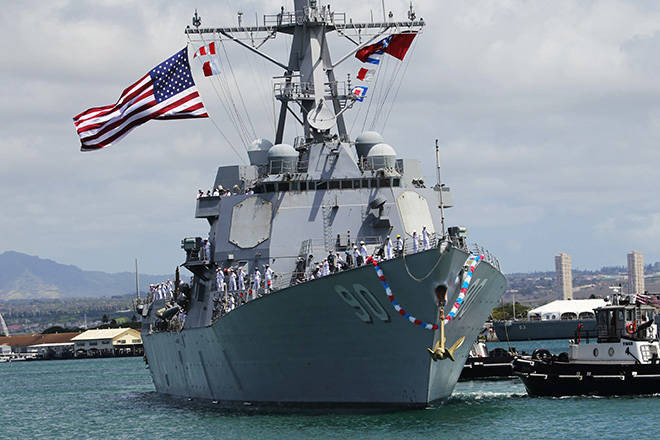 "Hôm nay, vào khoảng 5 giờ chiều theo giờ địa phương, tàu khu trục Chafee (DDG-90) của Hải quân Mỹ, vốn đã hoạt động ở biển Nhật Bản trong nhiều ngày, đã tiếp cận lãnh hải của Liên bang Nga và cố gắng đi qua biên giới." Bộ Quốc phòng NGa cho biết trong một tuyên bố.
