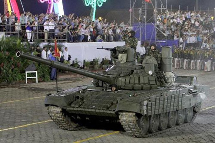 Vào tháng 1/2019, Lào đã trưng bày một số xe tăng T-72B1MS trong một cuộc duyệt binh ở thủ đô. Không có thông tin chính thức về việc bàn giao T-72B1MS cho Lực lượng vũ trang Lào.