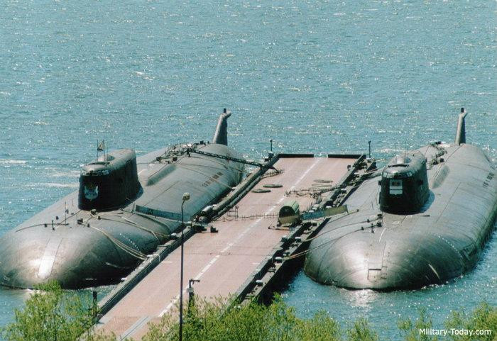 K-132 được phát triển bởi Tập đoàn Sevmash, Severodvinsk, tàu này được thiết kế với kích thước 155 x 18.2m, mang tải trọng giãn nước đạt tối đa 14.700 tấn khi đầy tải và ngập nước, mang theo tối đa 107 thuỷ thủ đoàn và kỹ thuật viên.