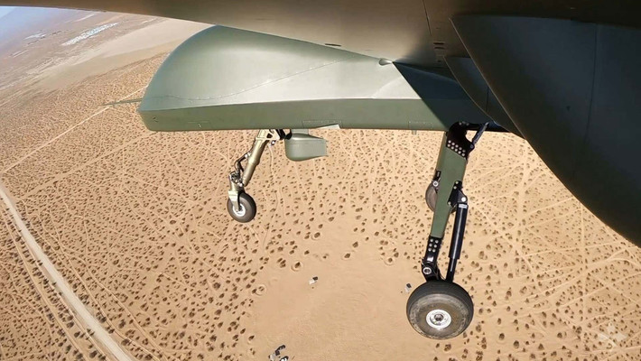 Có thể nhận xét rằng, khi mẫu UCAV Mojave đầy uy lực này được nhập biên chế Quân đội Mỹ, sức mạnh hàng không của Mỹ sẽ tăng một cách vượt bậc và tối ưu hơn bao giờ hết. Chúng vừa có thể hoàn thành tốt các nhiệm vụ trinh sát, thậm chí còn có số lượng tên lửa "khủng" sẵn sàng khai hoả để hỗ trợ tác chiến hay trực tiếp tấn công. Nguồn ảnh: The Drive.