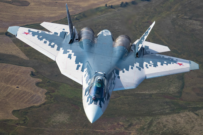 Thế nhưng trang tin 19FortyFive cũng lưu ý rằng sau Su-35, Nga có thể sẽ bắt đầu xuất khẩu máy bay chiến đấu thế hệ thứ 5 Su-57. Do đó, có lẽ Mỹ nên đẩy mạnh việc bán F-35 Lightning II trước khi gặp sự cạnh tranh từ tiêm kích này của Nga.