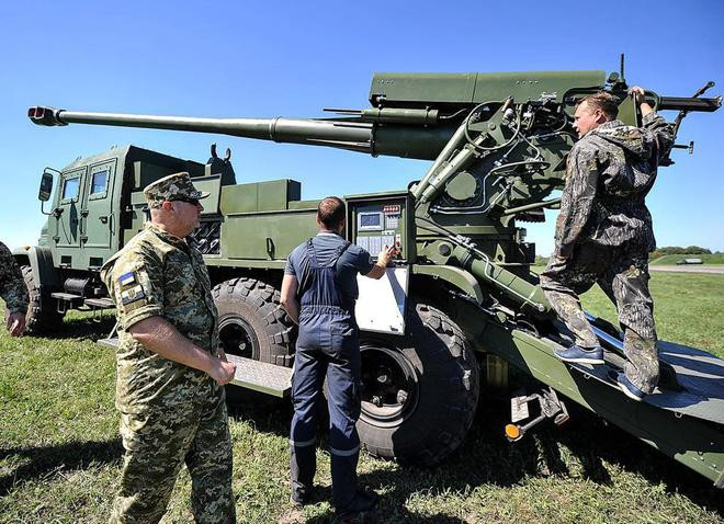 Bên cạnh đó, mẫu pháo tự hành thế hệ mới nhất của Ukraine bị nhận xét vẫn còn nhiều thiếu sót, chưa chắc nó đã được thông qua trong các bài kiểm tra toàn diện sắp tới.