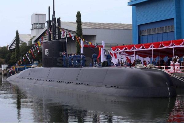 Tàu ngầm lớp Nagapasa đầu tiên được đóng tại Indonesia là KRI Alugoro (405), được lắp ráp bởi PT PAL và được hạ thuỷ vào tháng 4/2019.