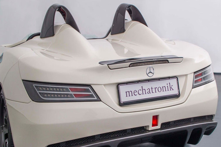Phần đuôi xe giữ nguyên thiết kế truyền thống của Mercedes-Benz.