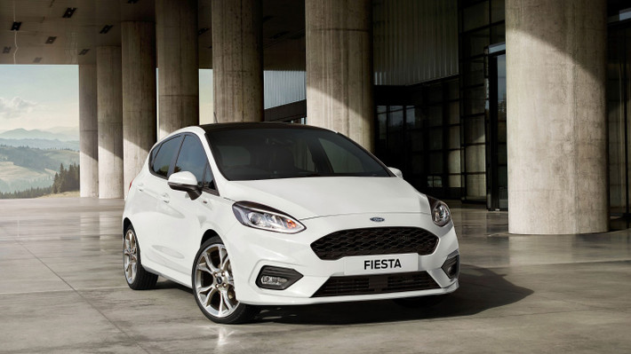 Cùng số phận với Ford Focus, mẫu xe đô thị Ford Fiesta cũng sẽ dừng sản xuất tại một số thị trường, trong đó có Việt Nam. Tương tự, một số lỗi liên quan đến hộp số Powershift khiến mẫu xe này dần đánh mất lòng tin của người tiêu dùng Mỹ. Riêng ở Việt Nam, Ford Fiesta có doanh số không mấy khả quan khiến mẫu xe này cũng bị ngừng sản xuất.