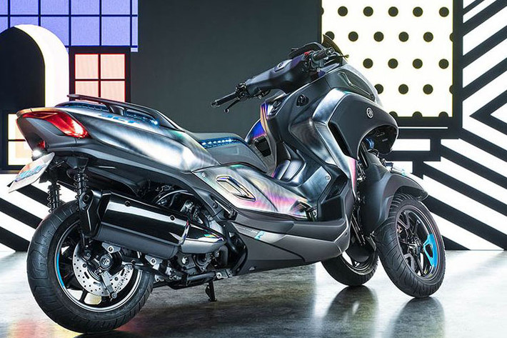 Phần đuôi xe mang dáng dấp những dòng maxi scooter của Yamaha như XMAX hay TMAX.
