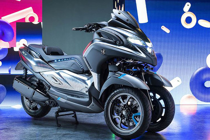Hãng xe máy Yamaha vừa phát triển một mẫu xe mới đó là chiếc xe ga Yamaha 3CT Prototype (xe nguyên mẫu) và sẽ lần đầu xuất hiện trước công chúng tại triển lãm EICMA 2018 tại Milan, Ý.