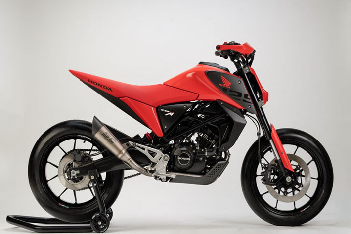 Được biết, bộ đôi xe này được xây dựng trên nền tảng của chiếc naked-bike Honda CB125R 2018. 2 mẫu xe đều có kiểu dáng được thiết kế theo ngôn ngữ hiện đại với yên xe cao và phần đuôi vuốt nhọn về phía sau mang tính thể thao.