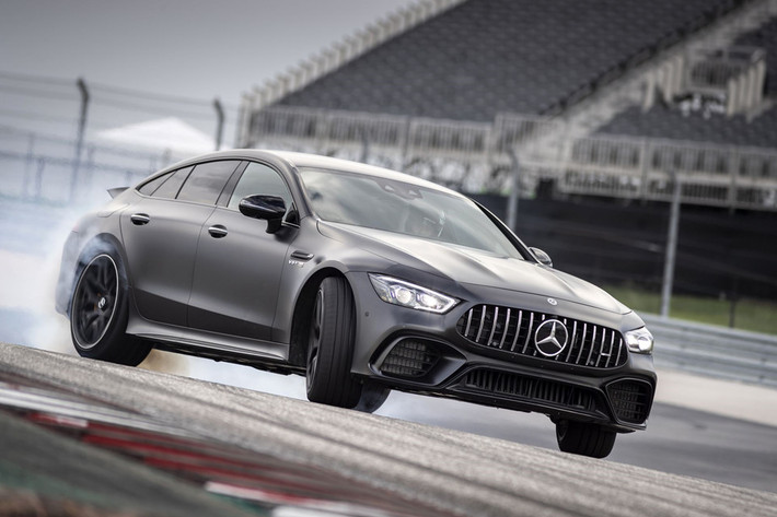 Ra mắt lần đầu tại triển lãm Geneva Motor Show 2018, Mercedes-AMG GT 4 cửa là phiên bản sedan của mẫu AMG GT Coupe và được phát triển dựa trên AMG GT Concept ra mắt năm 2017.
