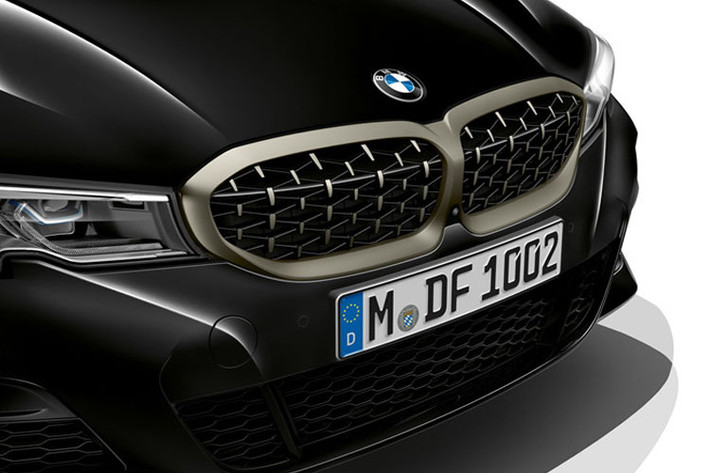 Sedan BMW M340i mới sẽ được hãng xe sang Đức nâng cấp đáng kể về thiết kế. Xe mang kiểu dáng sedan với thiết kế góc cạnh đầy khỏe khoắn của dòng xe hiệu suất cao.