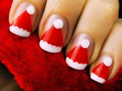 Tone màu màu áo ông già Noel thường được chị em lựa chọn. Không chỉ nổi bật, sắc đỏ còn tượng trưng cho sự may mắn, đủ đầy.