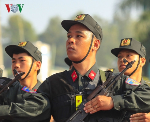 Mỗi người đều tự ý thức nghĩa vụ, trách nhiệm và đồng thời là vinh dự của bản thân.