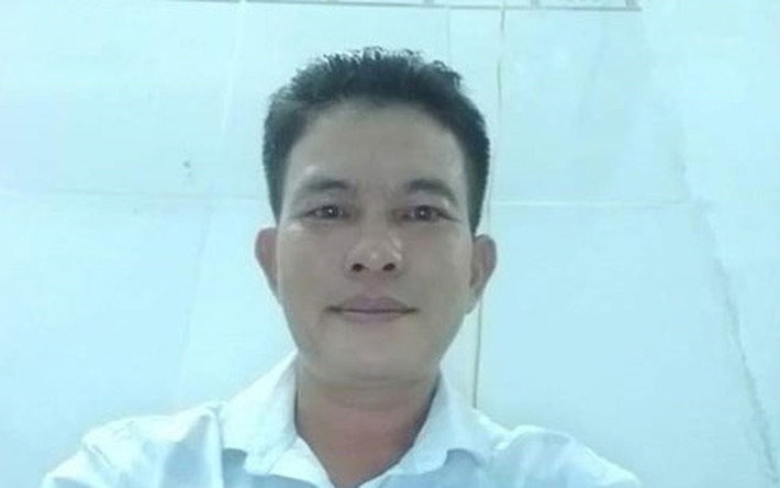 2. Vụ sát hại vợ rồi lên facebook nói “nhớ vợ”: Ngày 13/2, sau khi sát hại vợ bằng búa, Nguyễn Hữu Nam (42 tuổi, ngụ tại Thanh Hóa) bỏ đi, rồi đăng lên facebook dòng trạng thái: "Nhớ vợ Trang, giờ anh đi theo vợ". Tuy nhiên, sau đó, nghi can này đã lẩn trốn hơn 1 tháng trời và bị công an bắt giữ tại TP.HCM vào ngày 30/3. (ảnh: Infonet)
