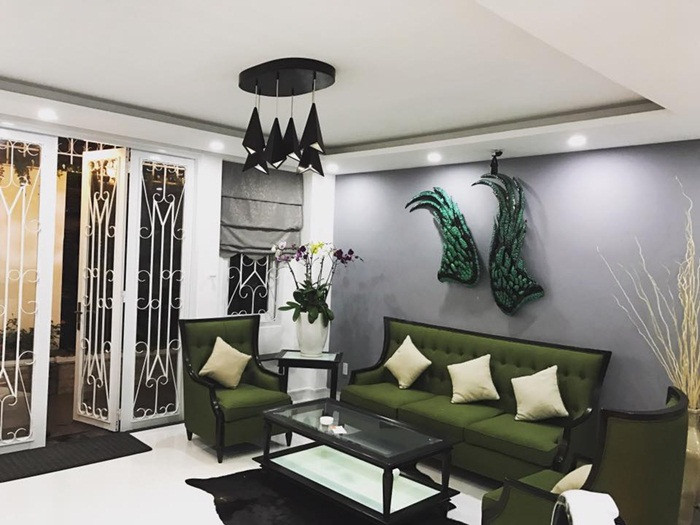 Ảnh hưởng từ phong cách sống của người miền Tây, thích cuộc sống gần gũi thiên nhiên vì thế ngôi nhà của Đoàn Thanh Tài đặt rất nhiều chậu cây nhỏ. Ảnh: FBNV.