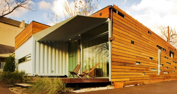 Nhà container lại dễ dàng lắp đặt theo mọi loại địa hình và có chi phí khá rẻ.