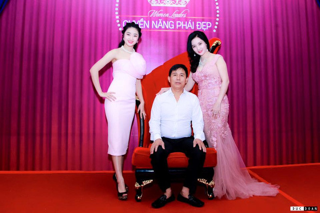 Sau khi ly dị, bà một mình bươn chải nuôi con và dần dần dành vốn để mở một spa. Sau đó thì bà Hòa gặp và lấy ông Lê Sỹ Hiệp, chồng của bà bây giờ.