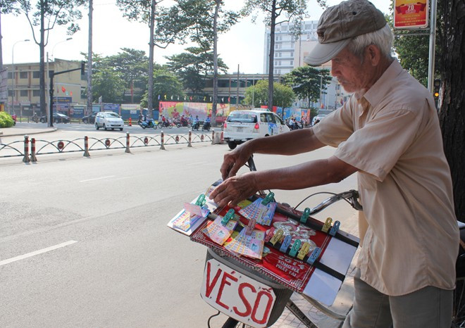 Tuy nhiên, vì không có học hành và kinh nghiệm mà việc kinh doanh liên tục bị thua lỗ. Không những trắng tay, Tâm còn ôm thêm khoản nợ 17 tỷ đồng. Vì nợ nần chồng chất không có khả năng trả, sợ bị đòi, bị giết, vợ chồng Tâm đã phải gửi con về cho ông bà nội nuôi rồi bỏ nhà trốn biệt tích.