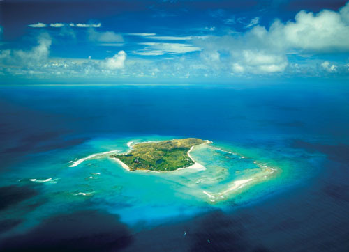 Đảo Necker của tỷ phú Richard Branson (200 triệu USD). Ông chủ tập đoàn Virgin đã mua hòn đảo này năm 1978. Chỉ trong 3 năm sau, ông biến hòn đảo này thành một thiên đường nổi tiếng.