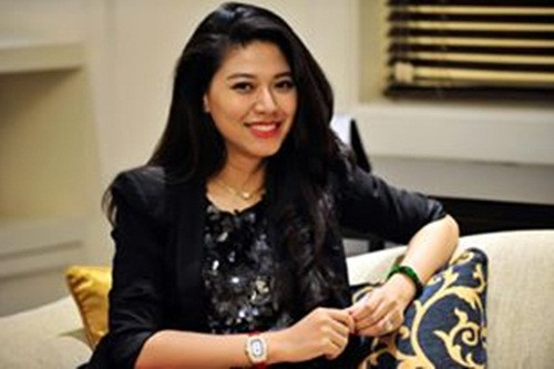 MC Ngọc Trinh của chuyển động 24h là một cô gái sinh ra trong một gia đình giàu có và nền nếp. Đó chính là cơ sở để cô gái này luôn xuất hiện hoàn hảo trước mắt công chúng.
