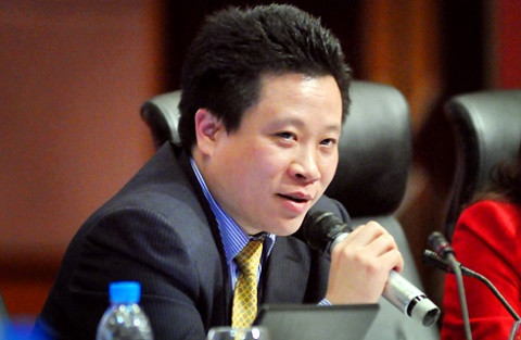 Một trong những sếp lớn ngân hàng ngã ngựa khiến dư luận xôn xao là ông Hà Văn Thắm - cựu Chủ tịch Hội đồng quản trị Ocean Bank - bị bắt vào cuối tháng 10/2014 về tội danh "Vi phạm quy định cho vay trong hoạt động của các tổ chức tín dụng". Ông Thắm gây thất thoát cho Ocean Bank lên đến 500 tỷ đồng.