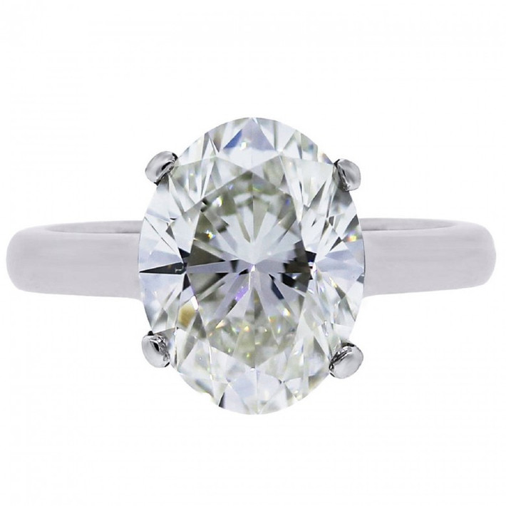 17. Tiffany Oval Diamond Ring 1,465 triệu USD Tiffany Oval Diamond Ring thiết kế tinh xảo với giá trị lên tới 1,465 triệu USD, tương đương với giá trị của ngôi nhà mơ ước của nhiều người.