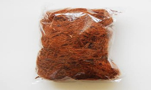 Trồng rau bằng xơ dừa. Thay vì trồng rau bằng đất thông thường, nhiều hộ gia đình bây giờ chọn xơ dừa thay thế với phương pháp trồng rau sạch thủy canh hồi lưu. Phương pháp này vừa tốt lại vừa tiết kiệm chi phí.