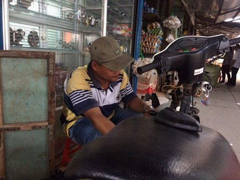 Một người đàn ông thợ sửa khóa tên Thanh (31 tuổi) ở Bình Chánh, TP. HCM là trường hợp hiếm có khi anh trúng tất cả các giải ở nhiều đài khác nhau. Năm 2012, anh trúng giải đặc biệt với tổng số tiền lên đến 4,5 tỉ đồng. Từ khi trúng xổ số thì cuộc đời anh sang một trang mới, chẳng phải trang vàng như mọi người tưởng.