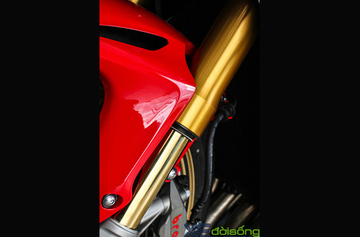 Động cơ vẫn là loại 4 xi lanh thẳng hàng dung tích 1.000 phân khối nhưng được Honda nâng cấp đầu xi lanh...