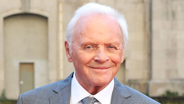 Anthony Hopkins. Ông là diễn viên đến từ xứ Wales, một trong những diễn viên xuất sắc nhất mọi thời đại của nước Anh. Điều bất ngờ là “người khổng lồ” cả thế giới ngưỡng mộ thừa nhận bản thân mắc hội chứng tự kỷ chức năng cao.
