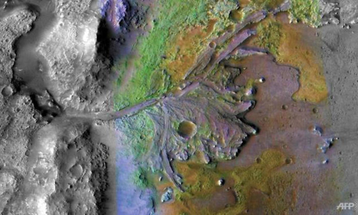 Các nhà khoa học NASA đặc biệt quan tâm đến khu vực châu thổ kéo dài khoảng 45 km, có địa chất hình quạt, từng là nơi tồn tại sông, hồ, lưu giữ các lớp đất đá trầm tích bằng chứng về lịch sử sao Hỏa. Ảnh: mit.edu.