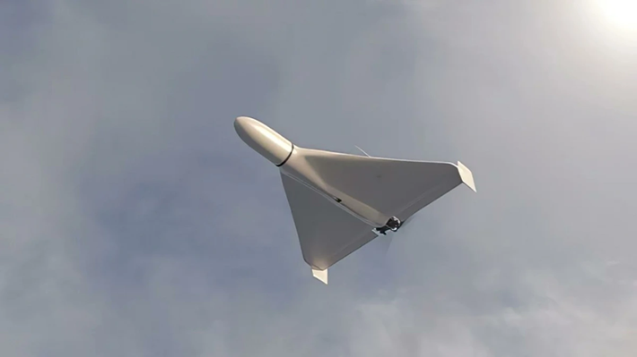 Theo thông tin công khai, Shahed-136 có trọng lượng toàn bộ khoảng 200 kg, tốc độ tối đa 185 km/h, mang theo đầu đạn nổ mạnh từ 30 đến 50 kg và có tầm bay tối đa từ 1.000 đến 2.500 km. Ảnh: mil.in.ua.