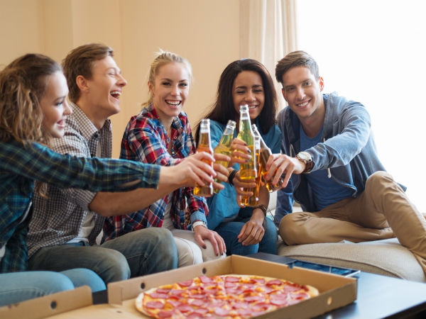 Bất kỳ mối quan hệ nào cũng có hạn chế, điều này lại khiến bạn trở nên ác cảm với kết hôn nhiều hơn. Bởi khi đã quen với cuộc sống độc thân, tự do đến độ tuổi 35, bạn sẽ luôn đặt ra cho mình câu hỏi bạn có thực sự sẵn sàng để kết hôn và sống chung với đối tượng mà bạn nhìn thấy rõ nhược điểm.