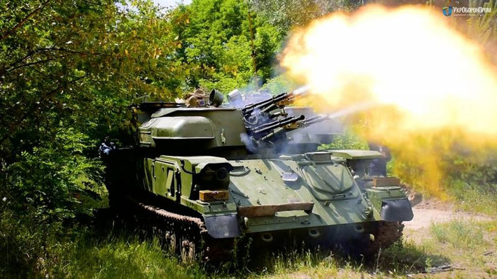 Khả năng cao nhất đó là Shilka được sử dụng làm phương tiện yểm trợ hỏa lực, rất có thể vai trò chính của nó là trút cơn mưa đạn vào các vị trí phòng thủ của Ukraine nhằm mục đích trấn áp tinh thần và để binh sĩ Nga có thời gian triển khai đội hình cần thiết.