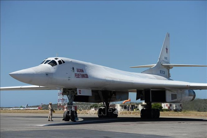 Đây cũng là một cơ hội để Nga thúc đẩy hoạt động xuất khẩu vũ khí bởi Tu-160, một trong những công nghệ quân sự tiên tiến nhất của Nga, thu hút được sự quan tâm từ nhiều quốc gia châu Phi đang tìm cách tăng cường tiềm lực quân sự.