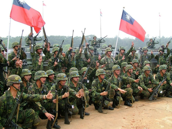 Cũng theo Taiwan News, Đài Loan đã phủ nhận rằng điều này có liên quan đến việc gia tăng số lượng quân nhân tại ngũ. Theo những tin tức từ Đài Loan, việc gia tăng quân số của quân đội Đài Loan, được bắt đầu từ năm 1997, khi Trung Quốc đẩy nhanh tốc độ hiện đại hóa quân đội. Ảnh: Một đơn vị phòng thủ bờ biển của Đài Loan - Nguồn: Formosa.