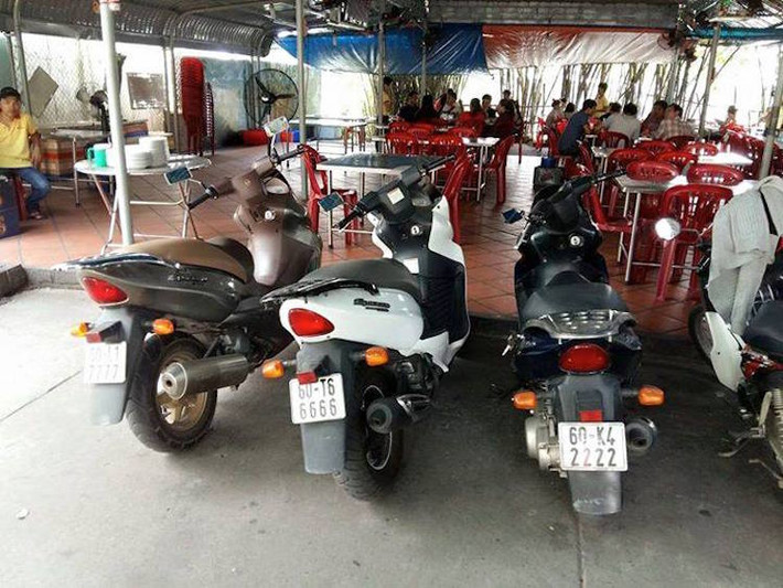 Bộ 3 xe Epicuro "độc" lần lượt có biển số tứ quý 7777, 6666 và 2222.