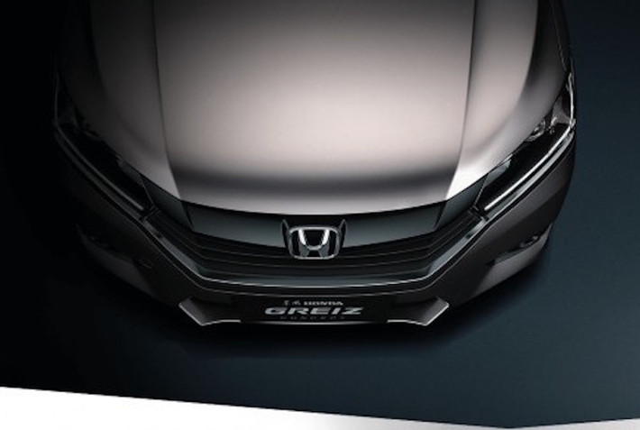 Bên dưới nắp ca-pô, Greiz được trang bị động cơ 1.5l EathDreams i-VTEC máy xăng, kết hợp với hộp số tự động vô cấp CVT với tuỳ chọn cần chuyển số trên vô-lăng. Theo nhiều nguồn tin, động cơ này tạo ra công suất tối đa 131 mã lực.