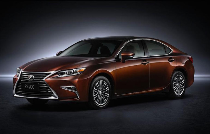 Phiên bản ES facelift sẽ được Lexus tung ra bán vào nửa sau năm nay.