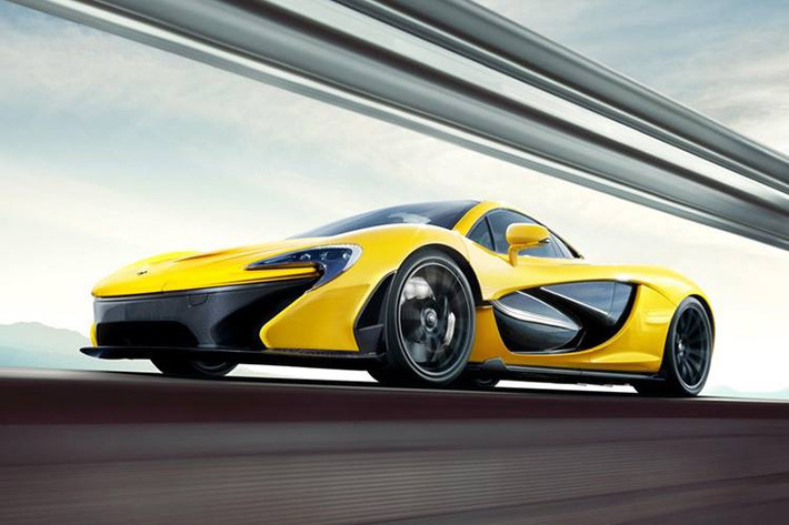 Để giữ phong cách hàng độc, chỉ 350 chiếc McLaren P1 ra đời với giá bán mỗi chiếc 1,31 triệu USD. Xe có thể chạy trên cả đường công cộng và đường đua. Ngoài các trang bị tiêu chuẩn, siêu xe còn có một danh sách tùy chọn kèm theo.