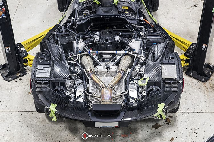 Trừ khi ai đó làm việc cho McLaren, còn nếu không thì thật khó để họ có cơ hội nhìn thấy trái tim trần trụi được đặt phía sau của McLaren P1.