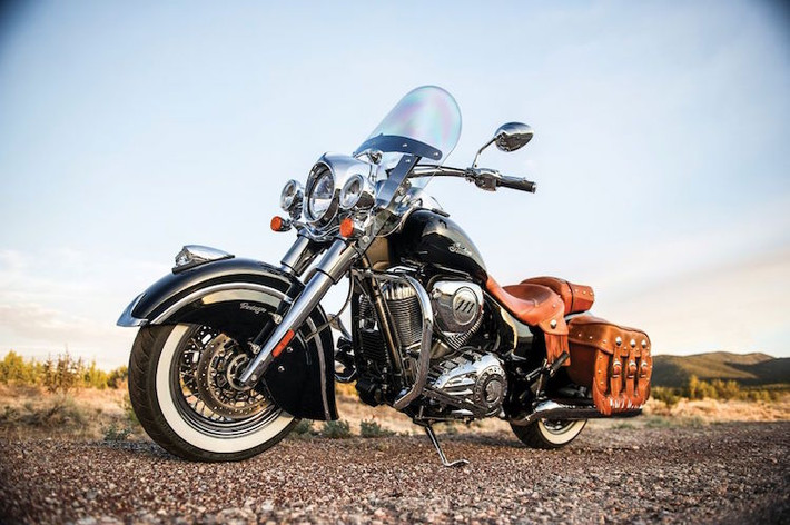 Trong đó, chiếc Chief Vintage là một chiếc touring cruiser đậm chất Mỹ, được coi là đối thủ xứng đáng của Harley-Davidson Ultra Classic.
