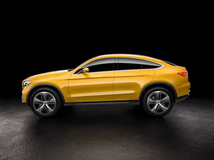 Là một chiếc concept, GLC Coupe được trang bị một số chi tiết mang tính "hư cấu" như mâm với kích thước lên tới 21 inch và ống xả kép đặt dọc.