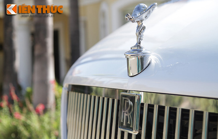 Toàn bộ ý tưởng "độ" là của Tyrese, lấy cảm hứng từ siêu xe sang Rolls - Royce Ghost.