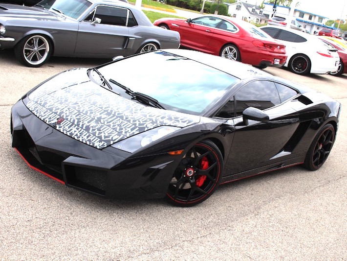 Chiếc Lamborghini Gallardo này đã được Chris Brown mua mới vào năm 2004, mới chỉ đi được 26485 km.