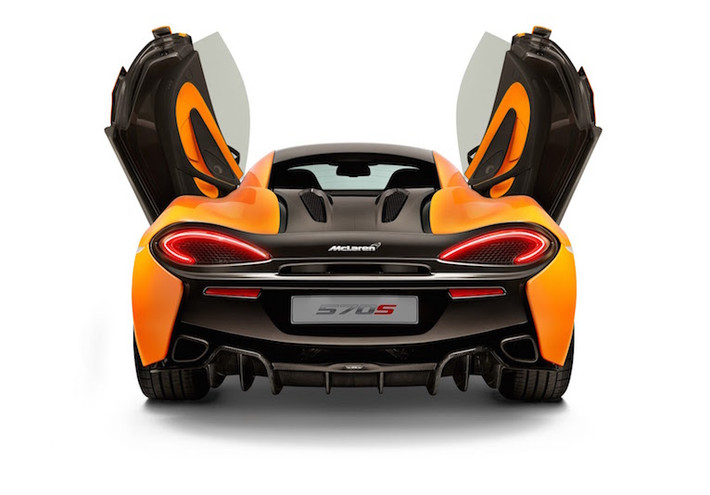 Cửa mở lật lên kiểu "cắt kéo" của 570S được McLaren sử dụng trên những siêu xe của hãng trong thời gian gần đây.