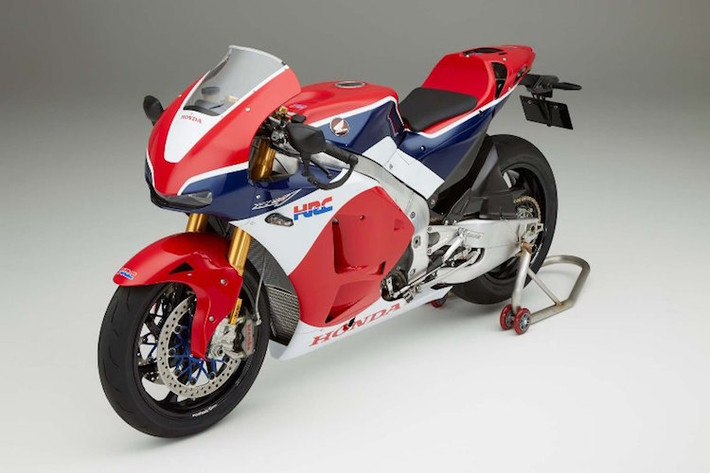 So với phiên bản thử nghiệm được Honda trưng bày tại triển lãm EICMA vào tháng 11/2014, RC213V-S không có nhiều thay đổi dễ nhận ra.